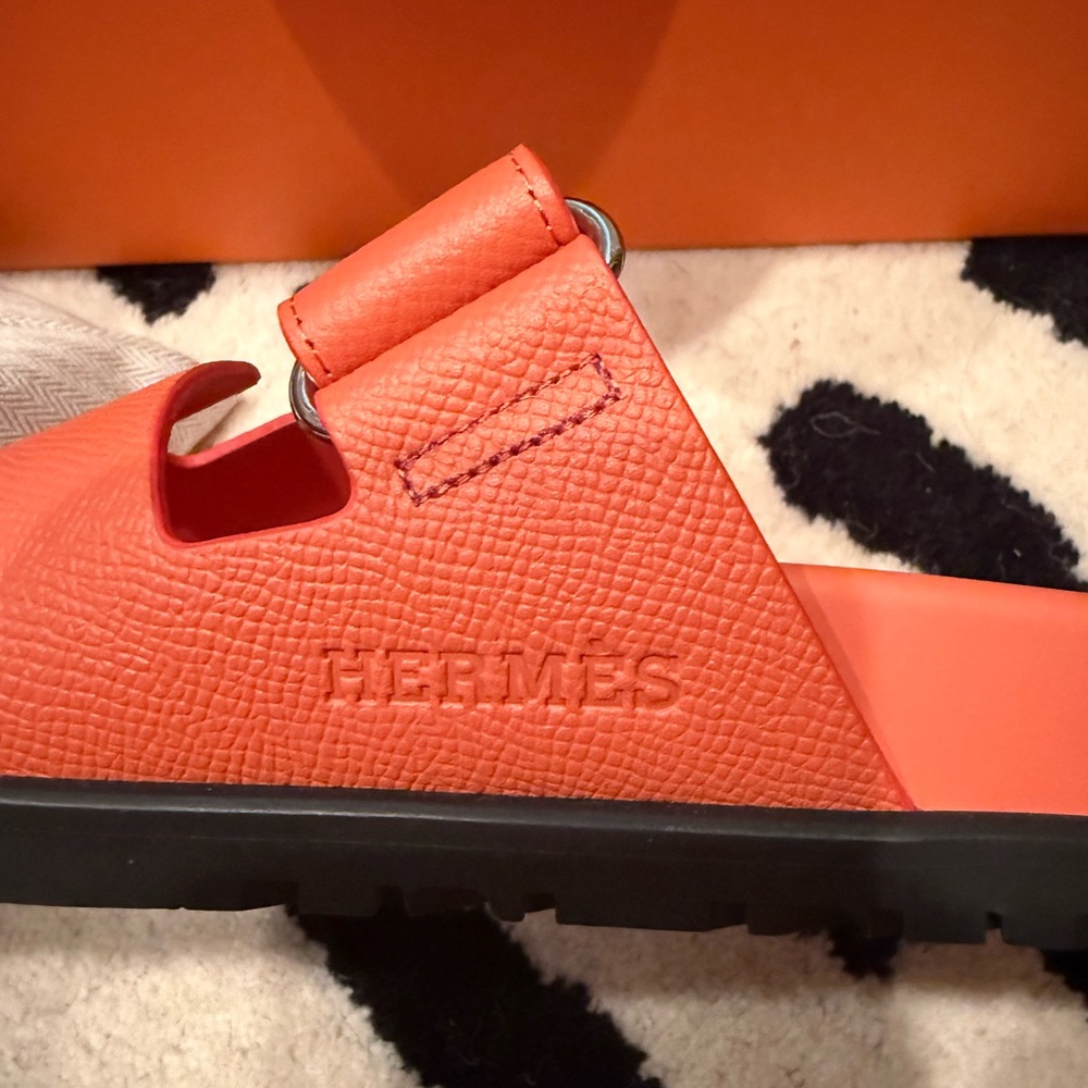 Hermes Chypre sandals in rose sorbet BNIB Authentic sz 38 orange coral color - Picture 12 of 13